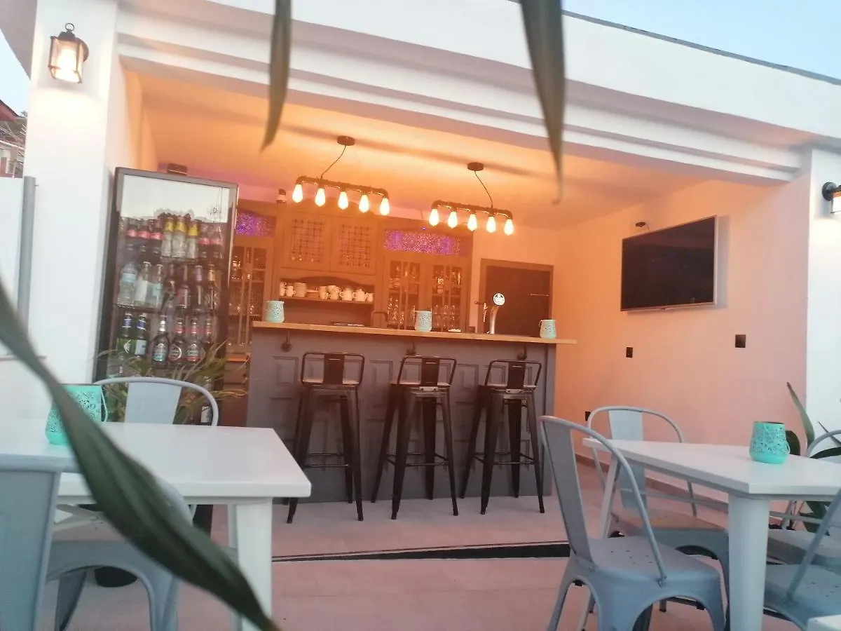 Hotel Villa Otivar - Rio Verde