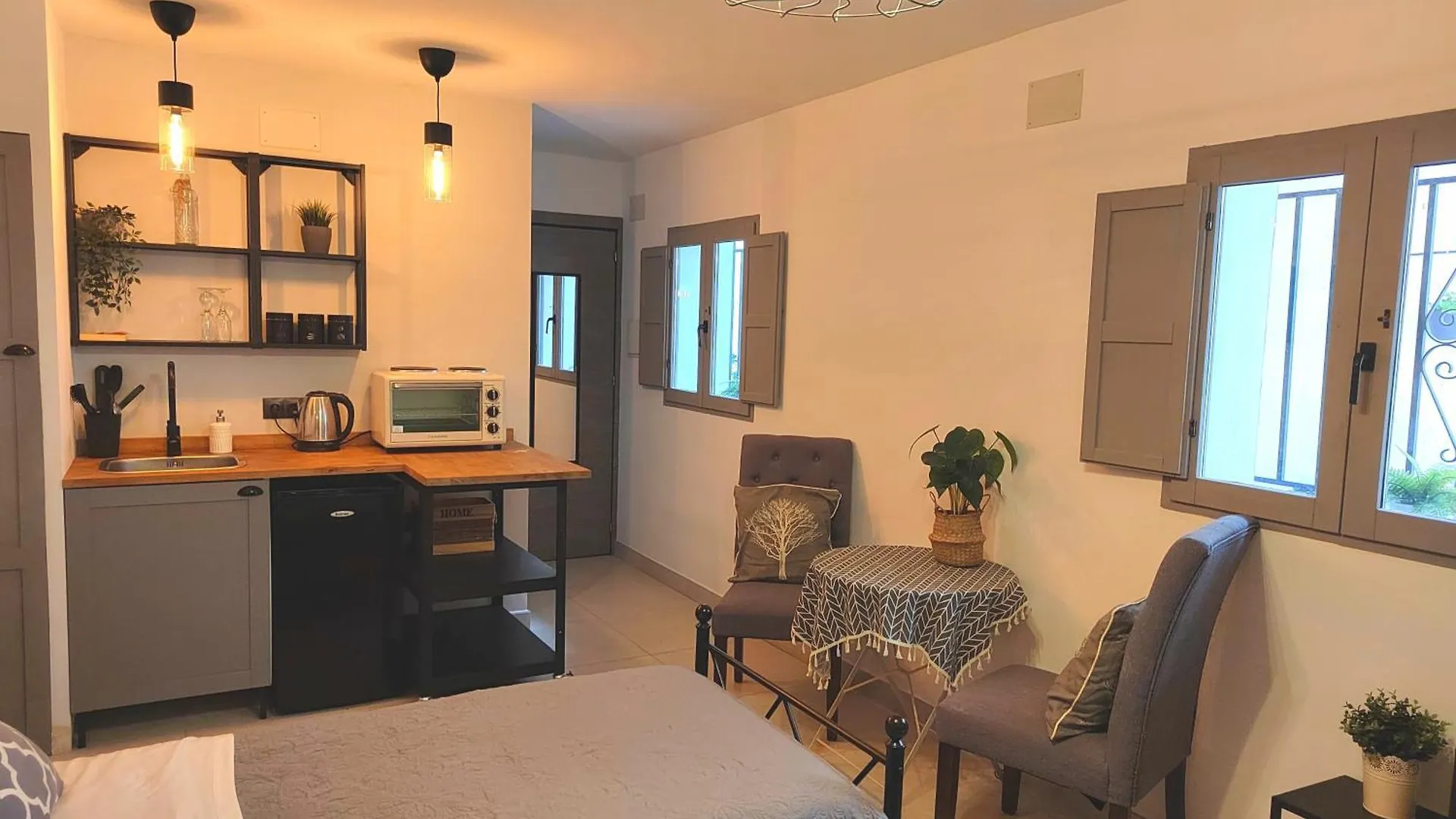 Villa Otivar - Rio Verde Hotel